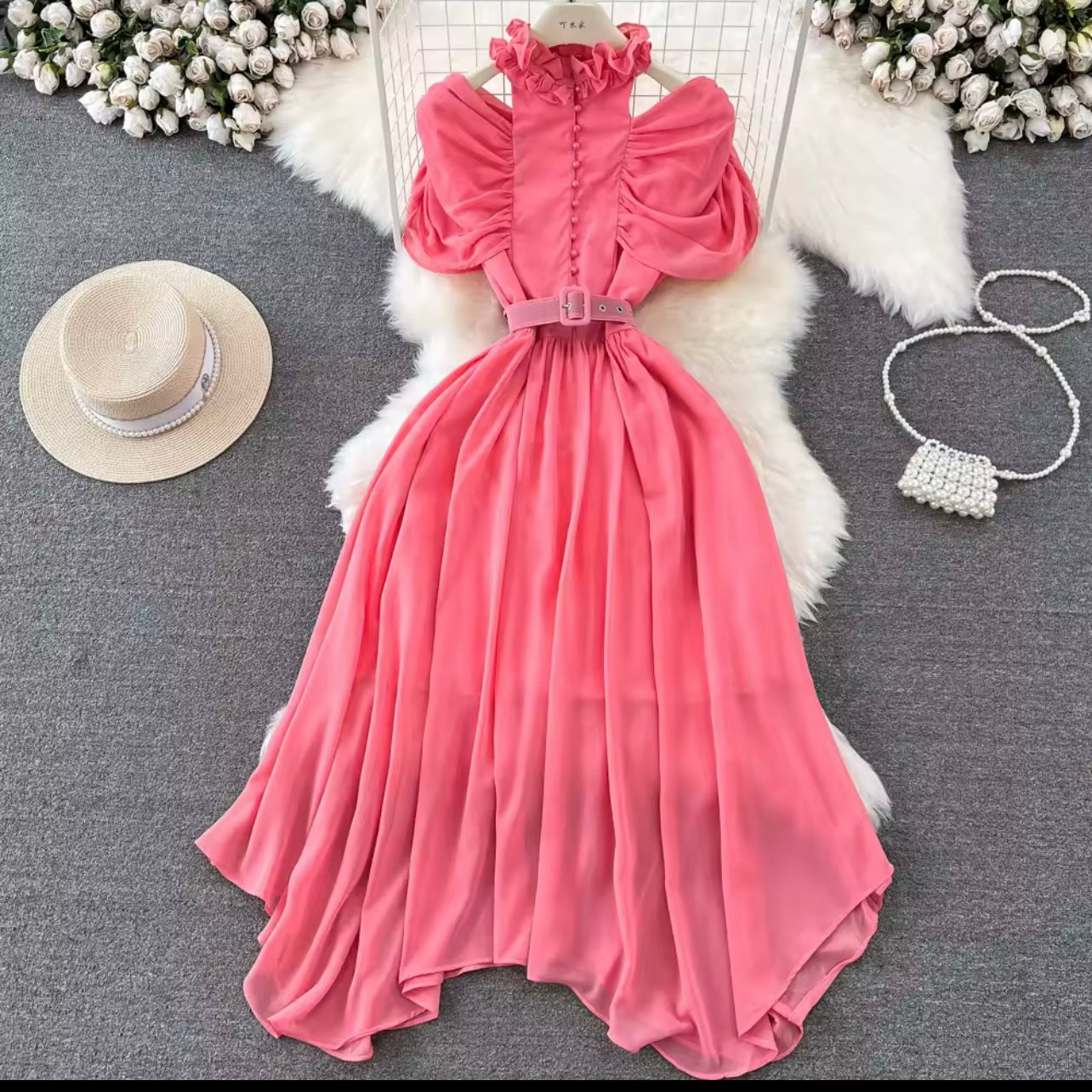 Robe évasé avec plis de taille